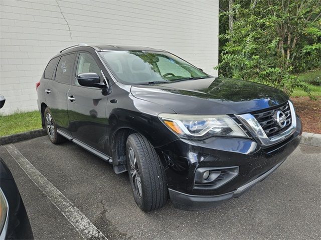 2017 Nissan Pathfinder SV