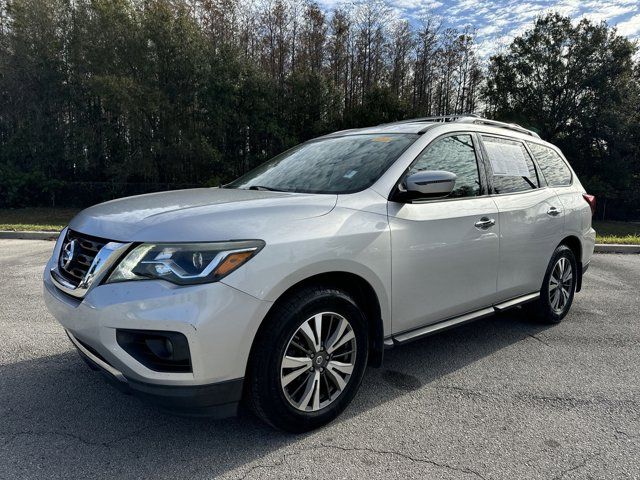 2017 Nissan Pathfinder SV