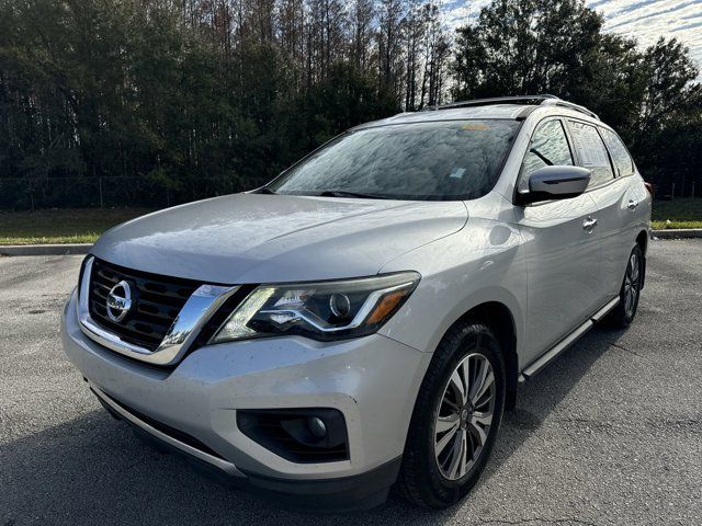 2017 Nissan Pathfinder SV