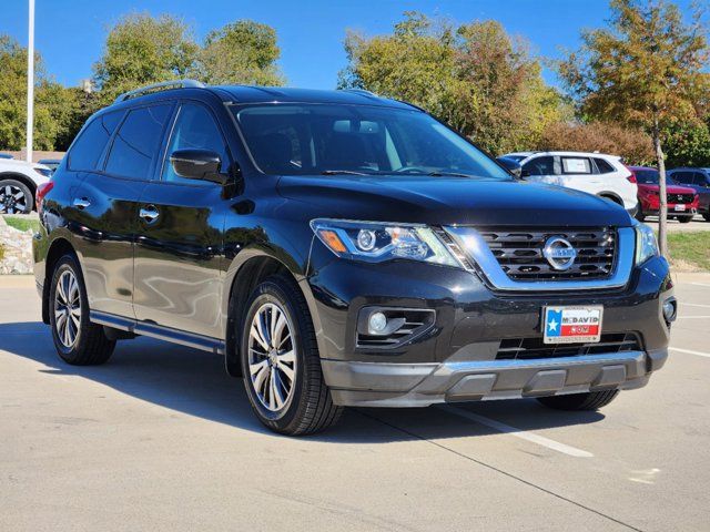 2017 Nissan Pathfinder SV