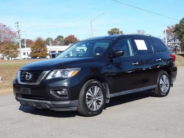 2017 Nissan Pathfinder SV