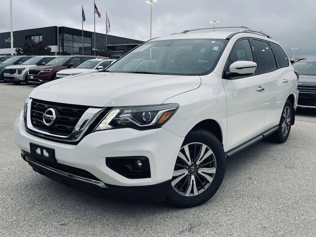 2017 Nissan Pathfinder SV