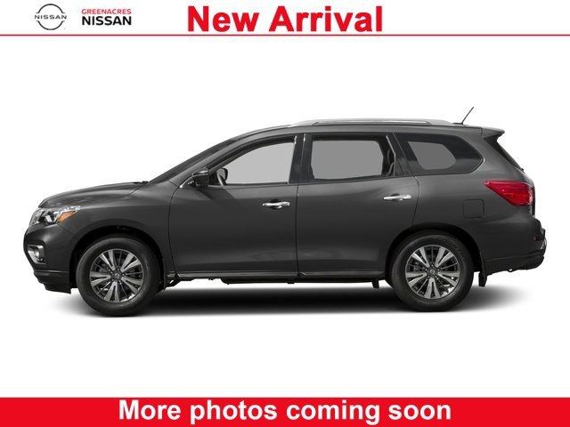 2017 Nissan Pathfinder SV