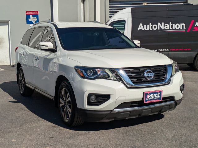 2017 Nissan Pathfinder SV