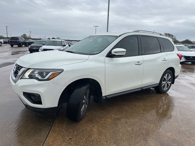 2017 Nissan Pathfinder SV