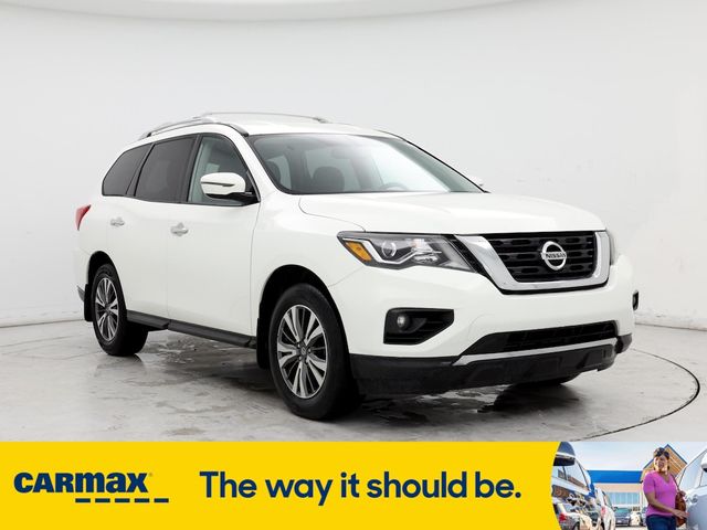 2017 Nissan Pathfinder SV