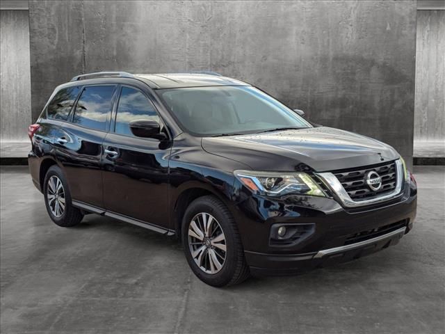 2017 Nissan Pathfinder SV