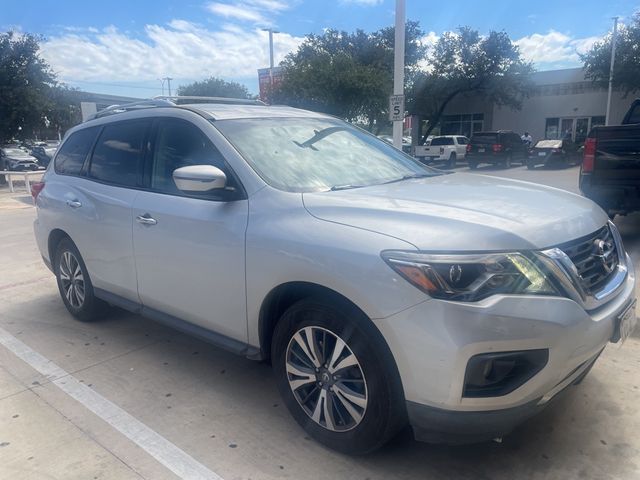 2017 Nissan Pathfinder SV