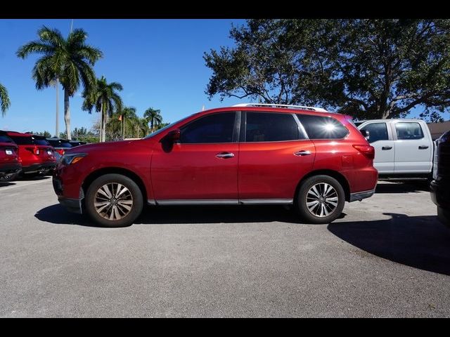 2017 Nissan Pathfinder SV