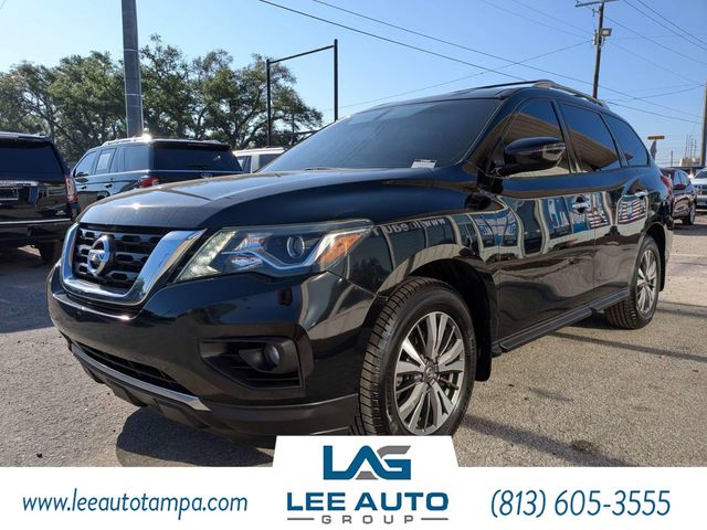 2017 Nissan Pathfinder SV