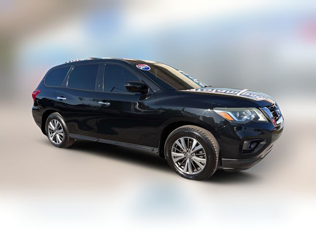 2017 Nissan Pathfinder SV