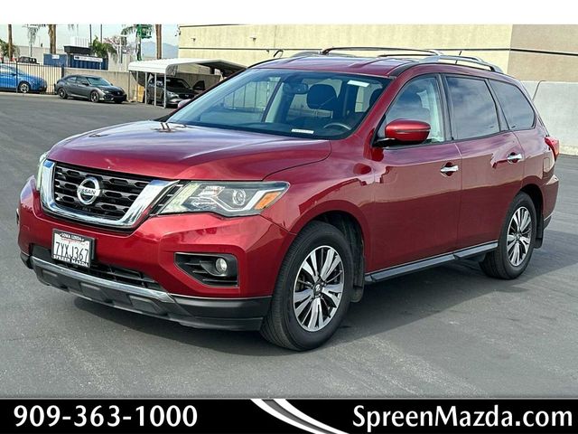 2017 Nissan Pathfinder SV