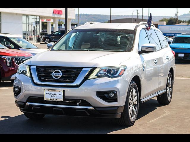 2017 Nissan Pathfinder SV