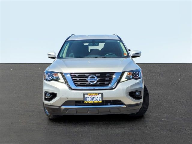 2017 Nissan Pathfinder SV