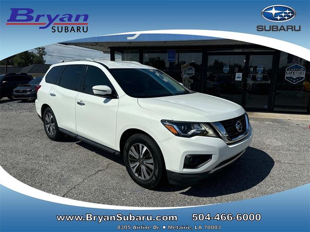 2017 Nissan Pathfinder SV