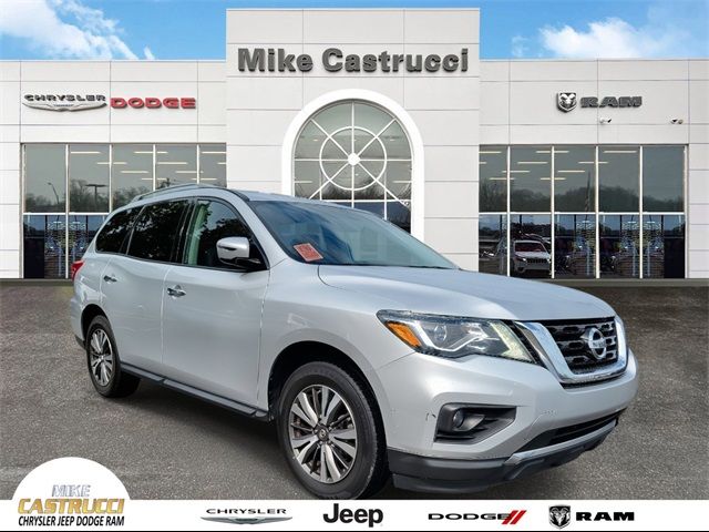 2017 Nissan Pathfinder SV