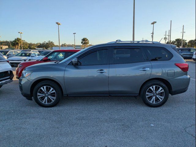 2017 Nissan Pathfinder SV