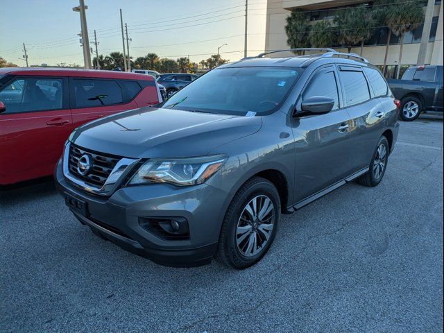 2017 Nissan Pathfinder SV