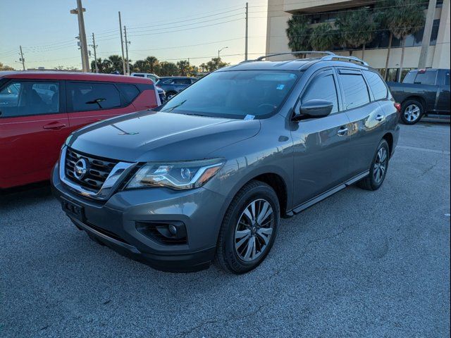 2017 Nissan Pathfinder SV