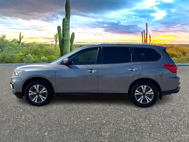 2017 Nissan Pathfinder SV