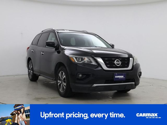 2017 Nissan Pathfinder SV