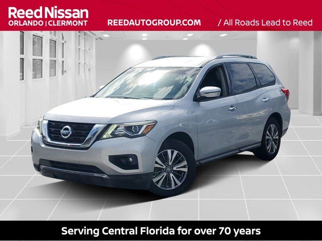 2017 Nissan Pathfinder SV