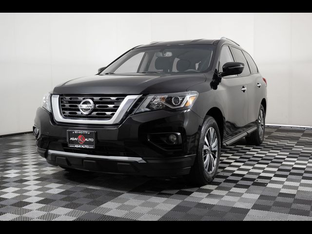 2017 Nissan Pathfinder SV