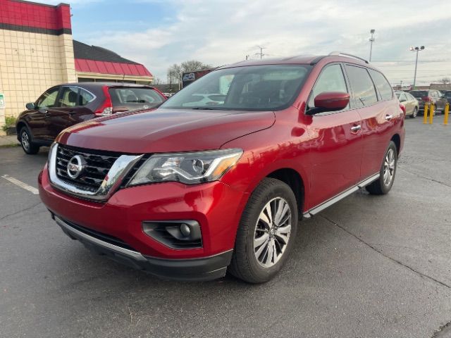 2017 Nissan Pathfinder SV