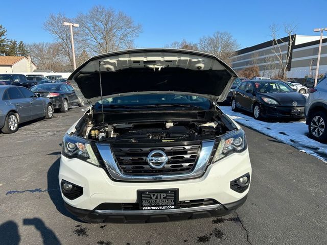 2017 Nissan Pathfinder SV