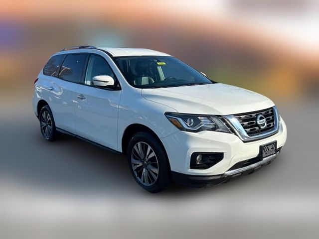 2017 Nissan Pathfinder SV