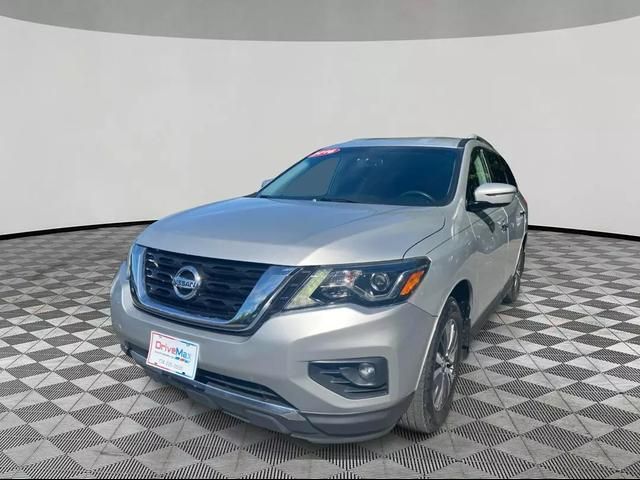 2017 Nissan Pathfinder SV