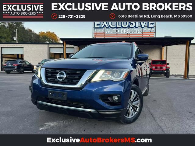 2017 Nissan Pathfinder SV