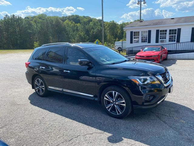 2017 Nissan Pathfinder Platinum