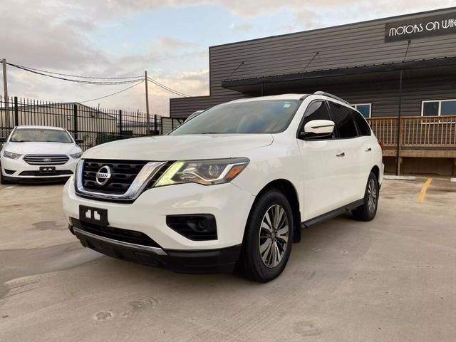 2017 Nissan Pathfinder S