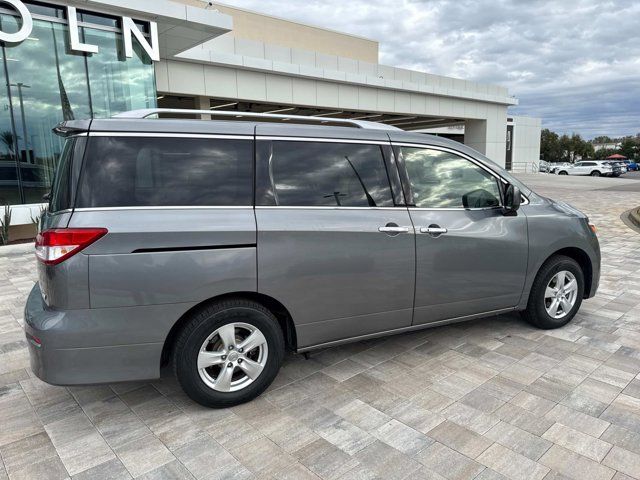 2017 Nissan Quest SV