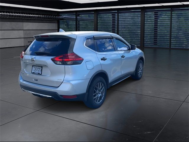 2017 Nissan Rogue S