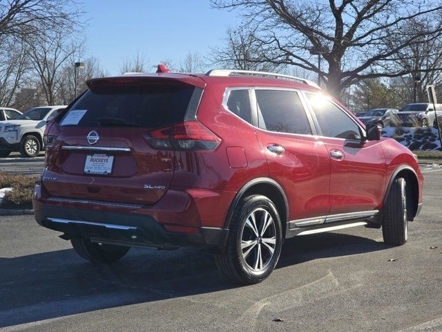 2017 Nissan Rogue SL