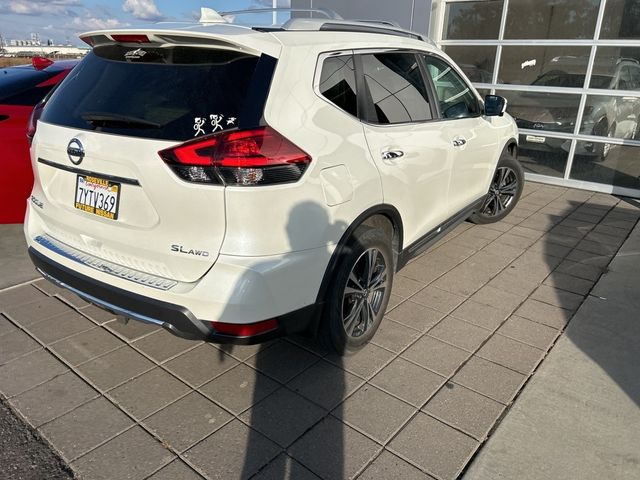 2017 Nissan Rogue SL