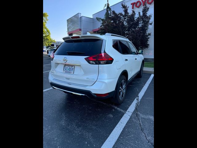 2017 Nissan Rogue SL