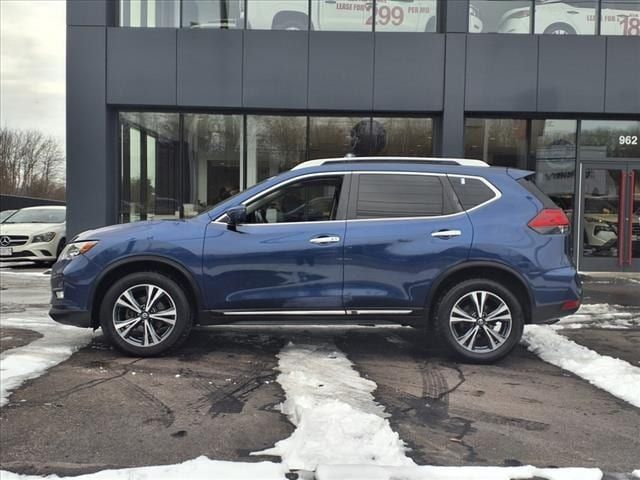 2017 Nissan Rogue SL