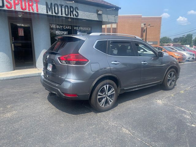 2017 Nissan Rogue SL