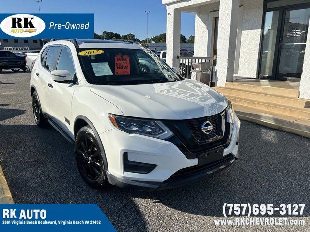 2017 Nissan Rogue SV