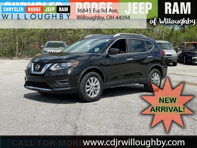 2017 Nissan Rogue SV