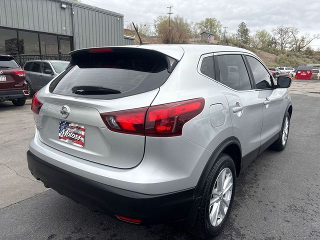 2017 Nissan Rogue Sport S