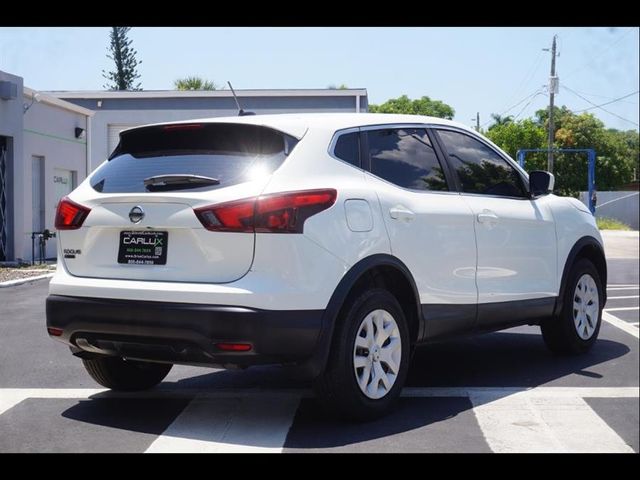 2017 Nissan Rogue Sport S