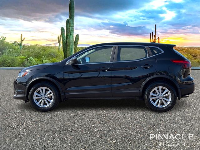 2017 Nissan Rogue Sport S