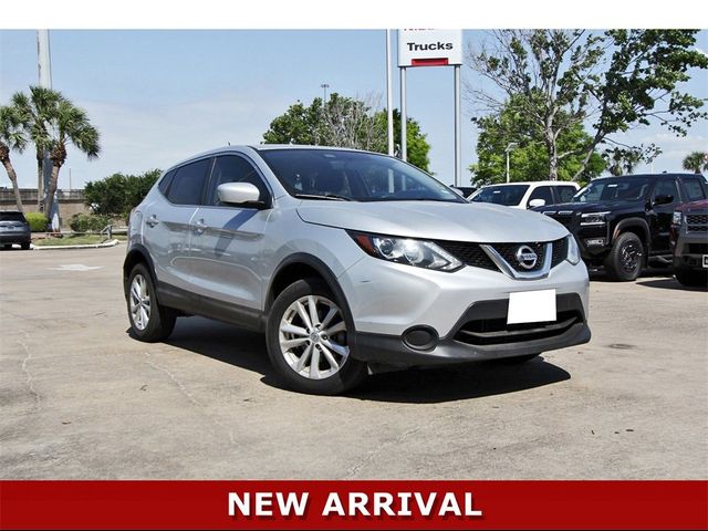 2017 Nissan Rogue Sport S