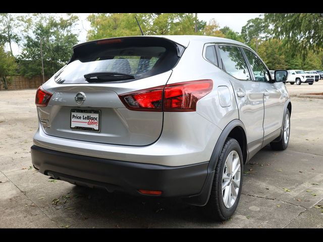 2017 Nissan Rogue Sport S