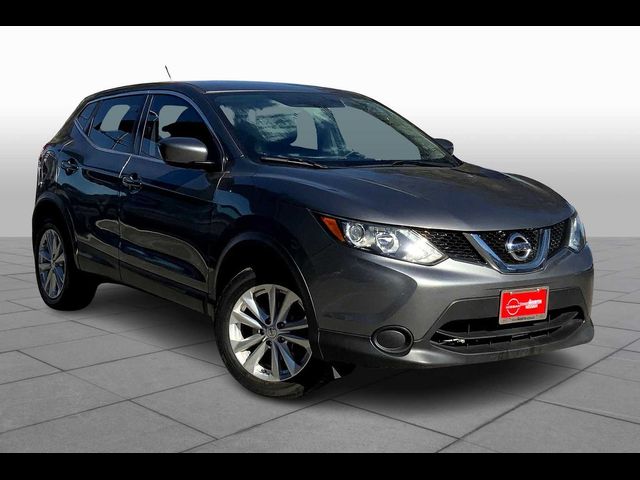 2017 Nissan Rogue Sport S