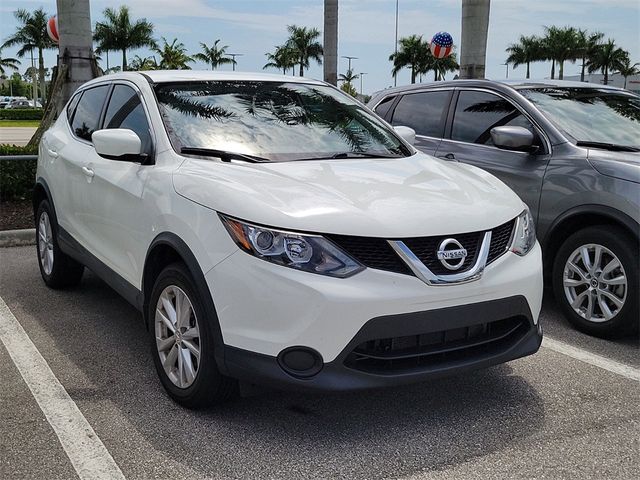 2017 Nissan Rogue Sport S